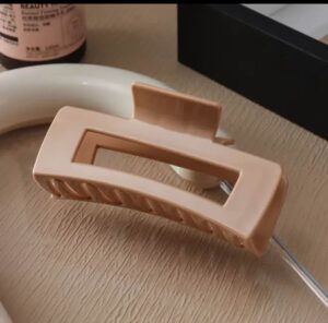 Flexible Claw Clip - Beige