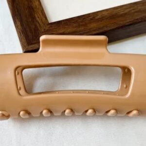 Large Flexible Claw Clip - Beige