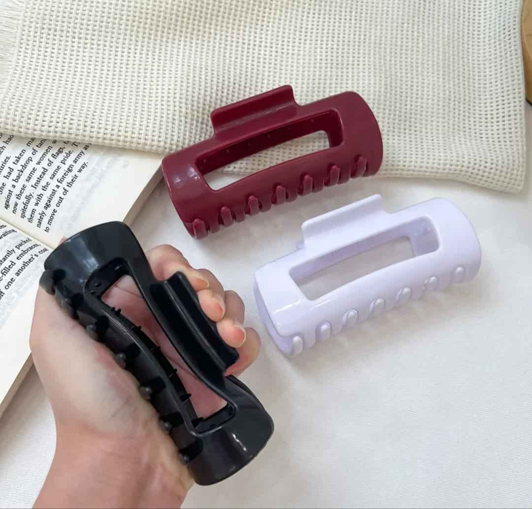 Large Flexible Claw Clip - Black