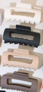 Large Flexible Claw Clip - Beige